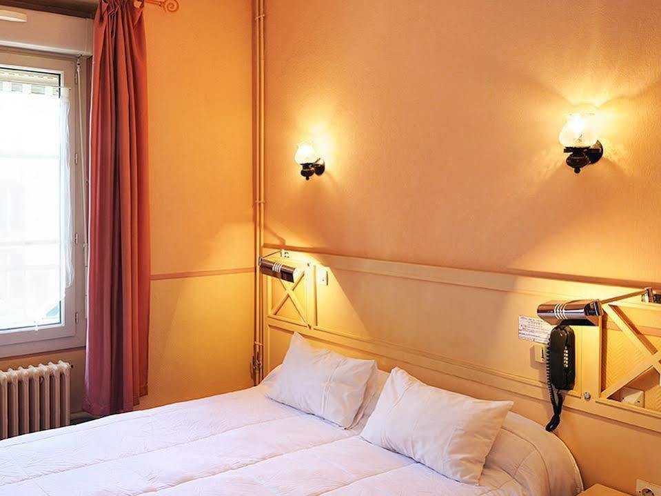 Logis Hostellerie Du Cheval Blanc Sainte-Maure-de-Touraine Eksteriør bilde